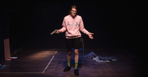 Jasna Žmak počas divadelného predstavenia this is my truth, tell me yours