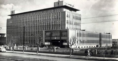 Zákutiami Novej Cvernovky: Sochy