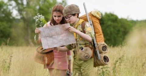 AŽ VYJDE MESIAC (Wes Anderson, 2012)